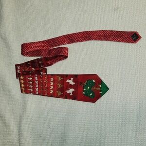 Holiday Tales mens pure silk neck tie.